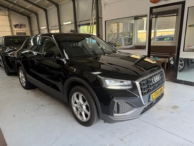 Zwart Gebruikt 2021 Audi Q2 Proline SUV | € 15.950 (Super prijs) - Afbeelding 1/4