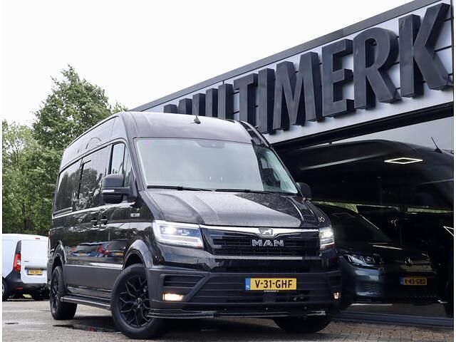 Zwart Gebruikt 2024 MAN TGE Van | € 49.845 - Afbeelding 1/4