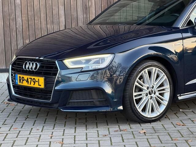 Occasion Audi A3 Sportback S-Line 116 PK (85 kW) 2018 Blauw Hatchback