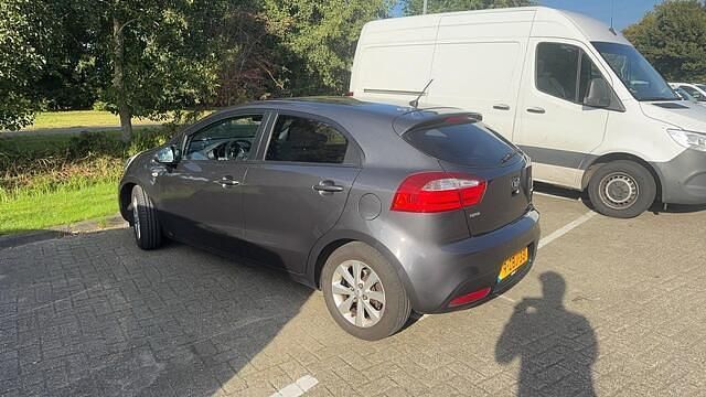 Occasion Kia Rio 86 PK (63 kW) 2014 Grijs Hatchback