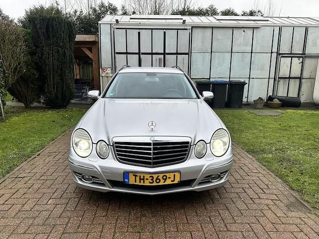 Occasion Mercedes E200 Avantgarde 184 PK (135 kW) 2007 Grijs (metallic) Stationwagen