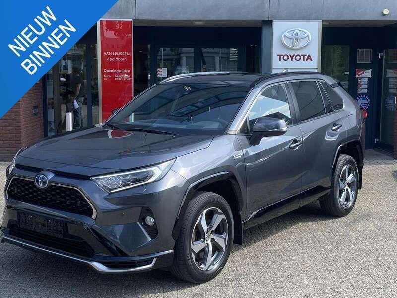 Grijs Gebruikt 2021 Toyota RAV4 Hybrid Plus SUV | € 39.900 (Goede deal) - Afbeelding 1/4
