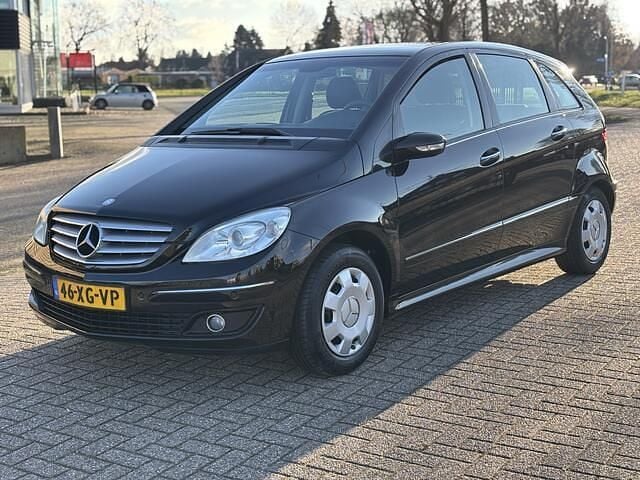 Zwart Gebruikt 2007 Mercedes B150 Elegance MPV | € 5.245 (Eerlijke prijs) - Afbeelding 1/4