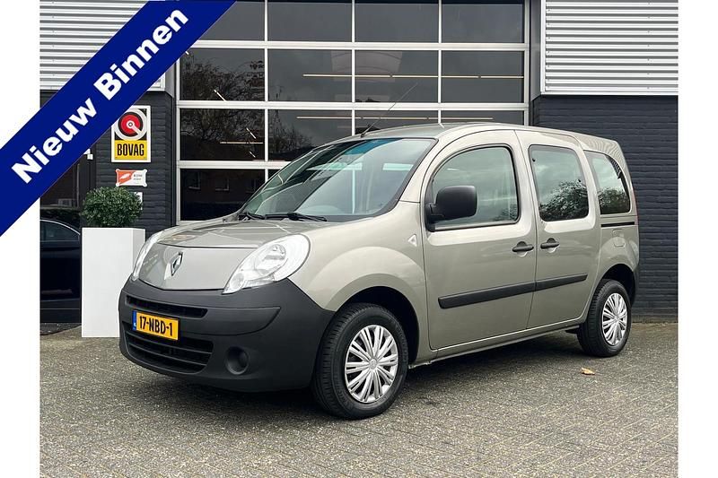Grijs Gebruikt 2010 Renault Kangoo Authentique MPV | € 7.995 (Duur) - Afbeelding 1/4
