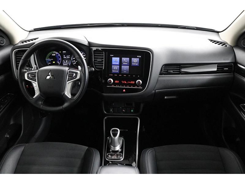 Occasion Mitsubishi Outlander Intense 135 PK (99 kW) 2021 Grijs SUV