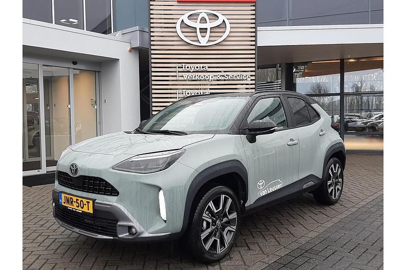 Nieuw Toyota Yaris Cross Executive 131 PK (96 kW) 2026 Groen SUV
