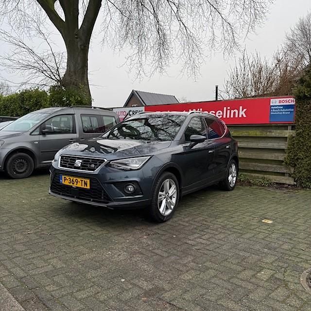 Grijs Gebruikt 2021 Seat Arona Business SUV | € 20.650 (Iets duurder) - Afbeelding 1/4