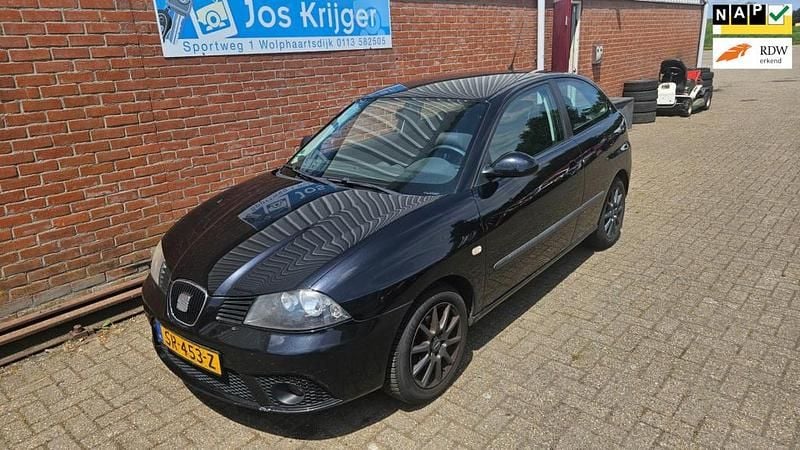 Hatchback Gebruikt 2007 Seat Ibiza Reference Hatchback | € 2.000 (Goede deal) - Afbeelding 1/4