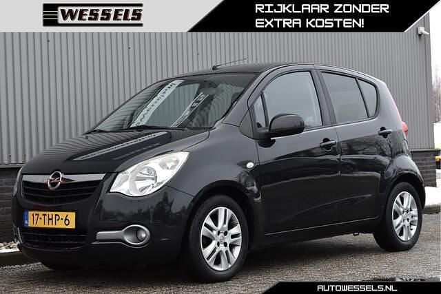 Zwart (metallic) Occasion 2012 Opel Agila Edition Hatchback | € 4.250 (Eerlijke prijs) - Afbeelding 1/4