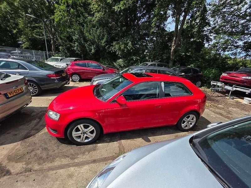 Rood Gebruikt 2008 Audi A3 Hatchback | € 3.500 (Goede deal) - Afbeelding 1/4