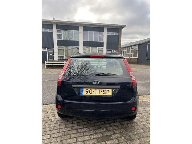 Occasion Ford Fiesta Futura 69 PK (50 kW) 2007 Blauw Hatchback