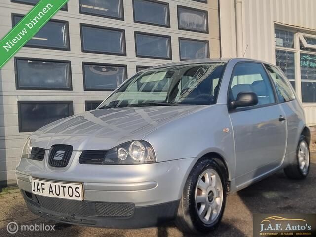 Grijs Gebruikt 2004 Seat Arosa Hatchback | € 1.599 (Eerlijke prijs) - Afbeelding 1/4