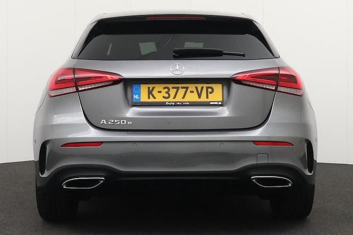 Occasion Mercedes A250 AMG 2021 Grijs Hatchback