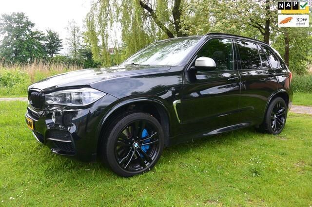 Zwart Gebruikt 2016 BMW X5 Comfort Edition SUV | € 38.950 - Afbeelding 1/4