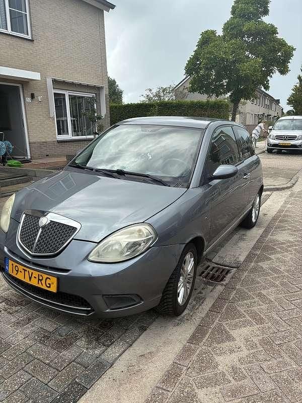 Gebruikt 2007 Lancia Ypsilon Hatchback | € 1.100 (Eerlijke prijs) - Afbeelding 1/4