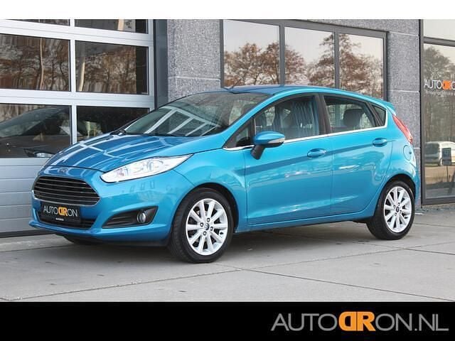 Occasion Ford Fiesta Titanium 101 PK (74 kW) 2016 Blauw Hatchback