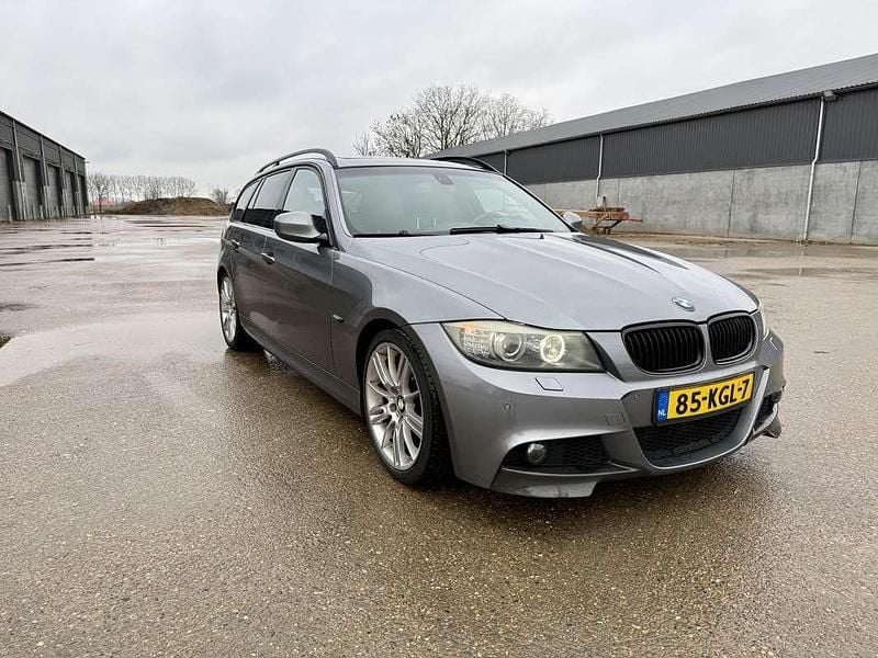 Occasion 2009 BMW 320 Stationwagen | € 4.650 (Duur) - Afbeelding 1/4
