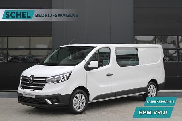 Wit Gebruikt 2024 Renault Trafic Van | € 33.950 - Afbeelding 1/4