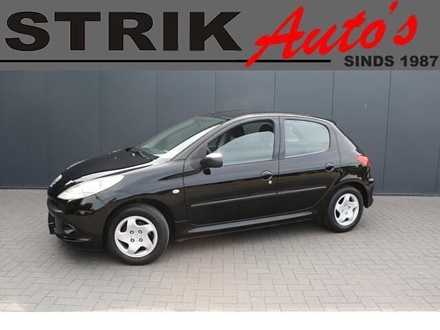 Zwart Gebruikt 2009 Peugeot 206+ Hatchback | € 2.149 (Eerlijke prijs) - Afbeelding 1/4