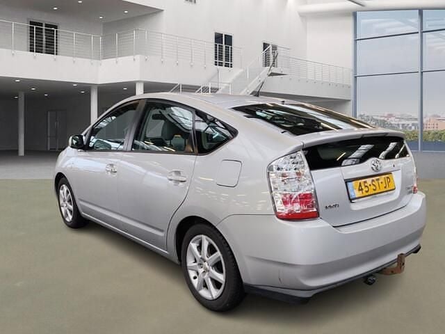 Occasion Toyota Prius 78 PK (57 kW) 2006 Grijs Hatchback