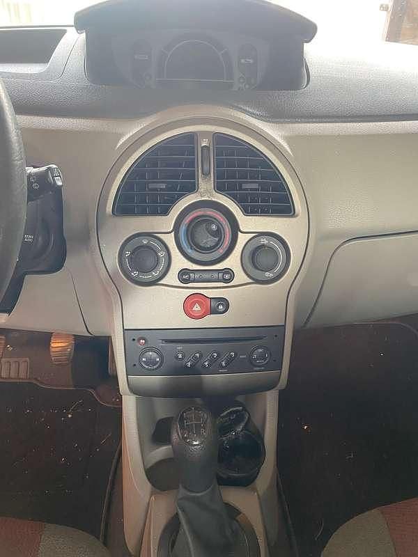 Rood Gebruikt 2006 Renault Modus Luxe MPV | € 750 (Super prijs) - Afbeelding 1/4