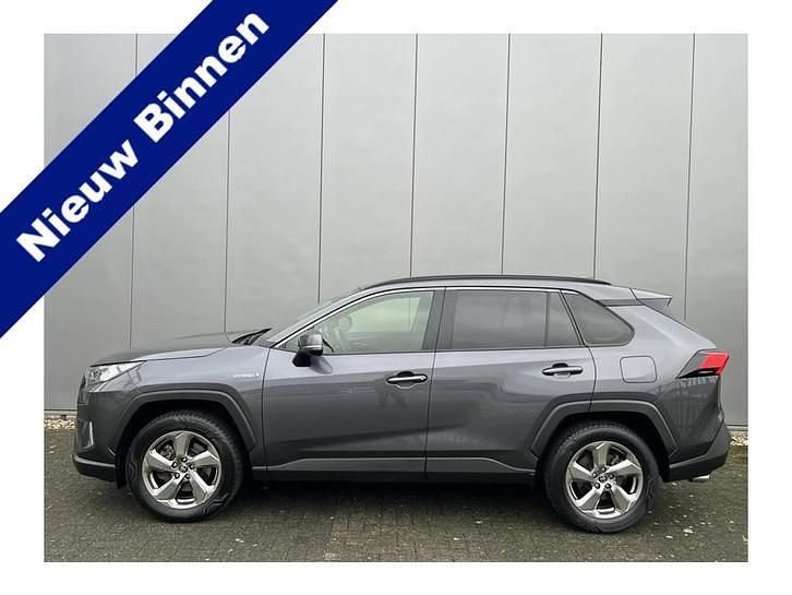 Grijs Occasion 2020 Toyota RAV4 Active SUV | € 29.750 (Eerlijke prijs) - Afbeelding 1/4