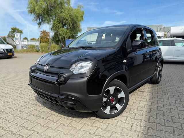 Zwart Gebruikt 2023 Fiat Panda Cross Cross Hatchback | € 15.495 (Eerlijke prijs) - Afbeelding 1/4