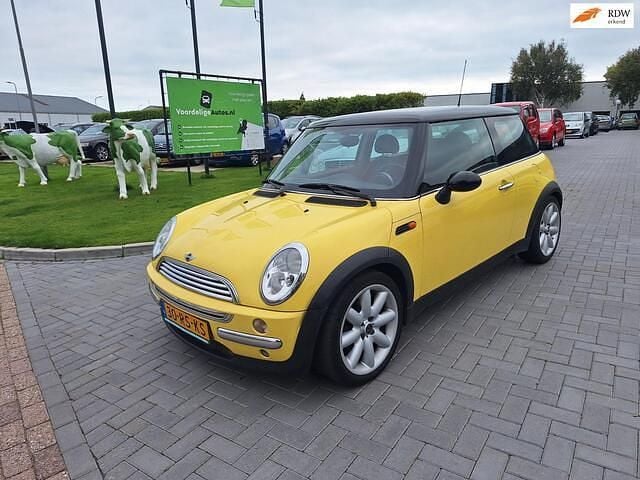 Geel Gebruikt 2001 Mini Cooper Pepper Hatchback | € 1.999 - Afbeelding 1/4