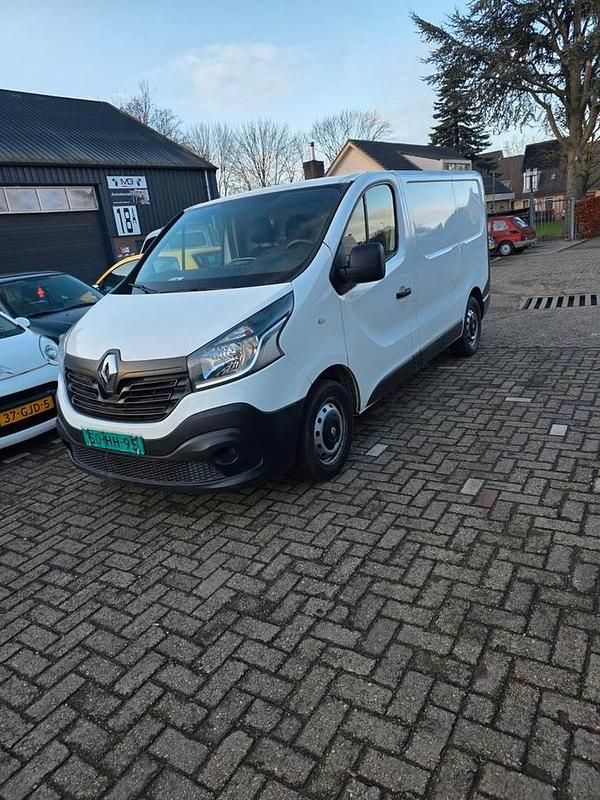Occasion 2016 Renault Trafic MPV | € 5.950 (Eerlijke prijs) - Afbeelding 1/4
