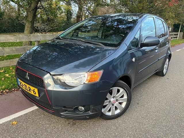 Grijs Gebruikt 2012 Mitsubishi Colt Edition Hatchback | € 4.295 (Goede deal) - Afbeelding 1/4