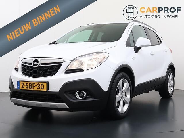 Wit Gebruikt 2013 Opel Mokka Cosmo SUV | € 9.995 (Eerlijke prijs) - Afbeelding 1/4
