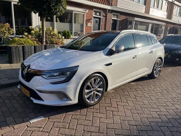Gebruikt 2018 Renault Mégane GT GT Coupé | € 14.950 (Eerlijke prijs) - Afbeelding 1/4