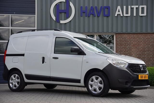Wit Gebruikt 2017 Dacia Dokker Van | € 8.950 (Eerlijke prijs) - Afbeelding 1/4