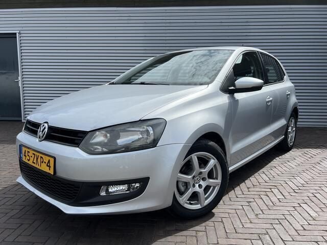 Grijs Gebruikt 2012 VW Polo Highline Hatchback | € 5.950 (Goede deal) - Afbeelding 1/4