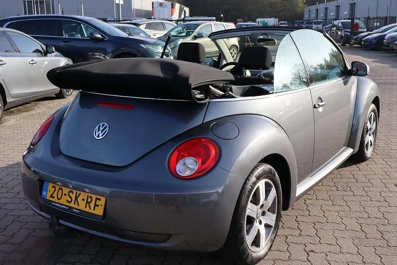 Occasion VW New Beetle Cabriolet Highline 102 PK (75 kW) 2006 Grijs Cabriolet