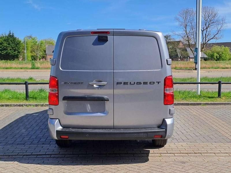 Nieuw Peugeot e-Expert 100 kW (136 PK) 2025 Zilver Van
