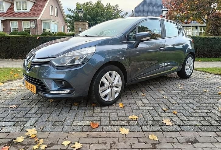 Gebruikt 2017 Renault Clio IV Intens | € 7.750 - Afbeelding 1/4