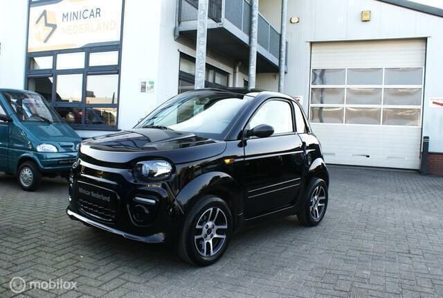 Zwart Gebruikt 2022 Ligier Dué First Hatchback | € 9.750 - Afbeelding 1/4