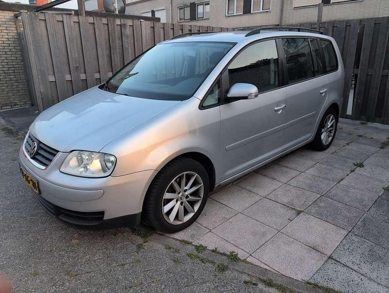 Grijs Gebruikt 2006 VW Touran Business MPV | € 1.000 (Goede deal) - Afbeelding 1/4