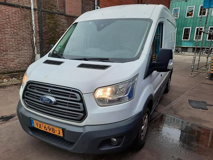 Wit Gebruikt 2016 Ford Tourneo Trend | € 5.950 - Afbeelding 1/4