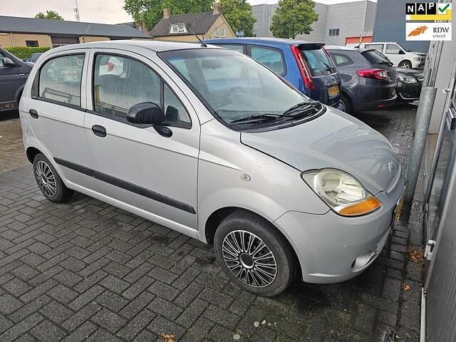 Grijs Gebruikt 2009 Chevrolet Matiz Hatchback | € 1.399 (Eerlijke prijs) - Afbeelding 1/4