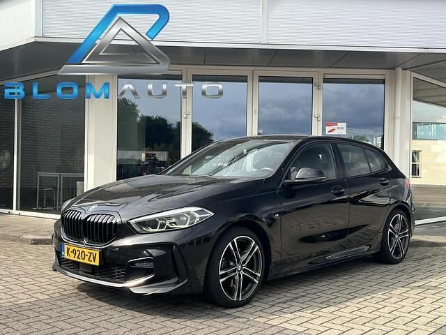 Occasion BMW 118 M Sport 136 PK (100 kW) 2021 Zwart Hatchback