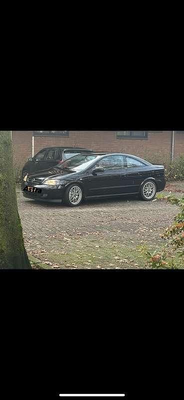 Occasion Opel Astra 116 PK (85 kW) 2000 Zwart Coupé