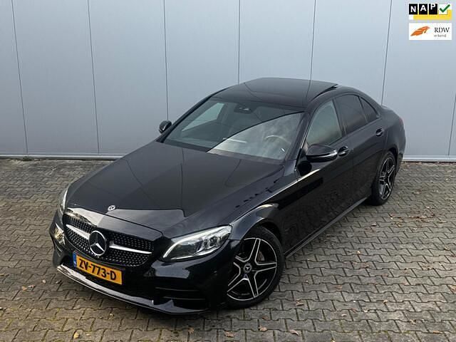 Zwart Occasion 2019 Mercedes C180 Business Sedan | € 28.800 (Iets duurder) - Afbeelding 1/4