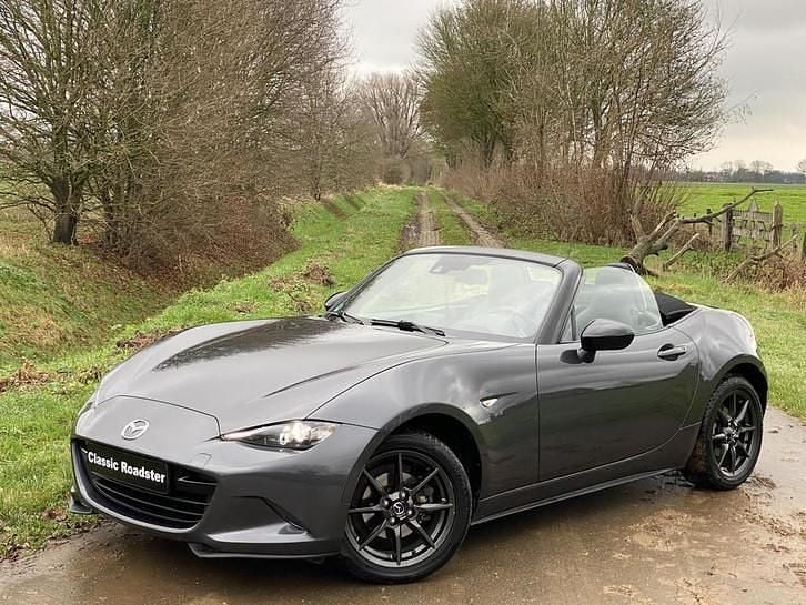 Grijs Occasion 2016 Mazda MX5 Cabriolet | € 16.450 (Eerlijke prijs) - Afbeelding 1/4