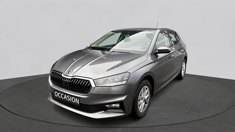 Grijs Gebruikt 2022 Skoda Fabia Business Line Hatchback | € 19.950 (Eerlijke prijs) - Afbeelding 1/4