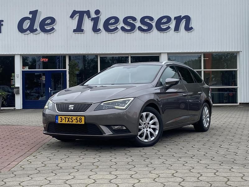 Occasion Seat Leon Business 112 PK (82 kW) 2014 Grijs Stationwagen