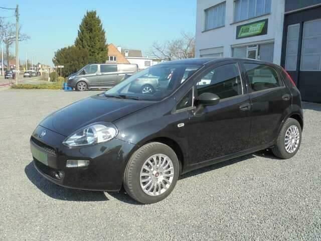 Occasion Fiat Punto Easy 67 PK (49 kW) 2018 Zwart Hatchback