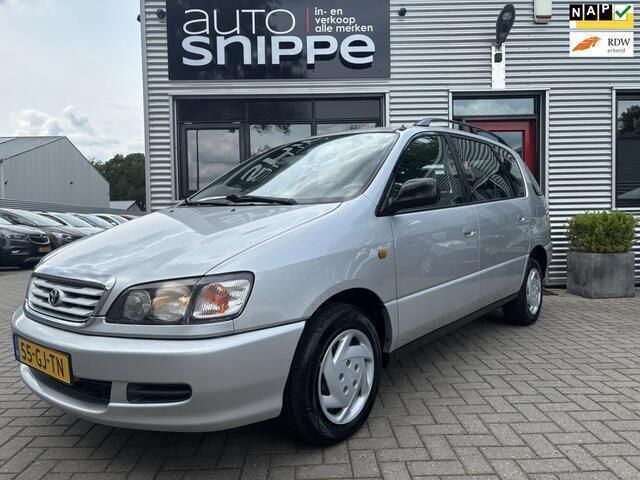 Grijs Gebruikt 2001 Toyota Picnic MPV | € 4.950 - Afbeelding 1/4