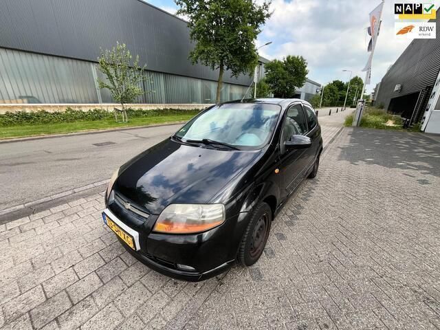 Zwart Gebruikt 2006 Chevrolet Kalos Hatchback | € 899 (Goede deal) - Afbeelding 1/4
